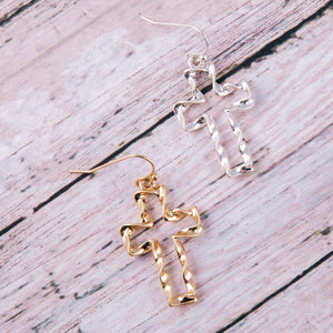 Twisted cross earrings in silver