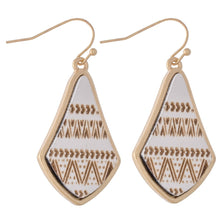 Load image into Gallery viewer, Wooden Tribal Print Drop Earrings