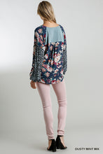 Load image into Gallery viewer, Puff Sleeve Floral/Leo Print Top