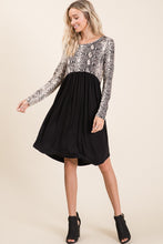 Load image into Gallery viewer, The Silver Snakeskin Color Block Dress