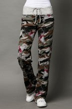 Load image into Gallery viewer, Bull Horn Print With Camo Pants